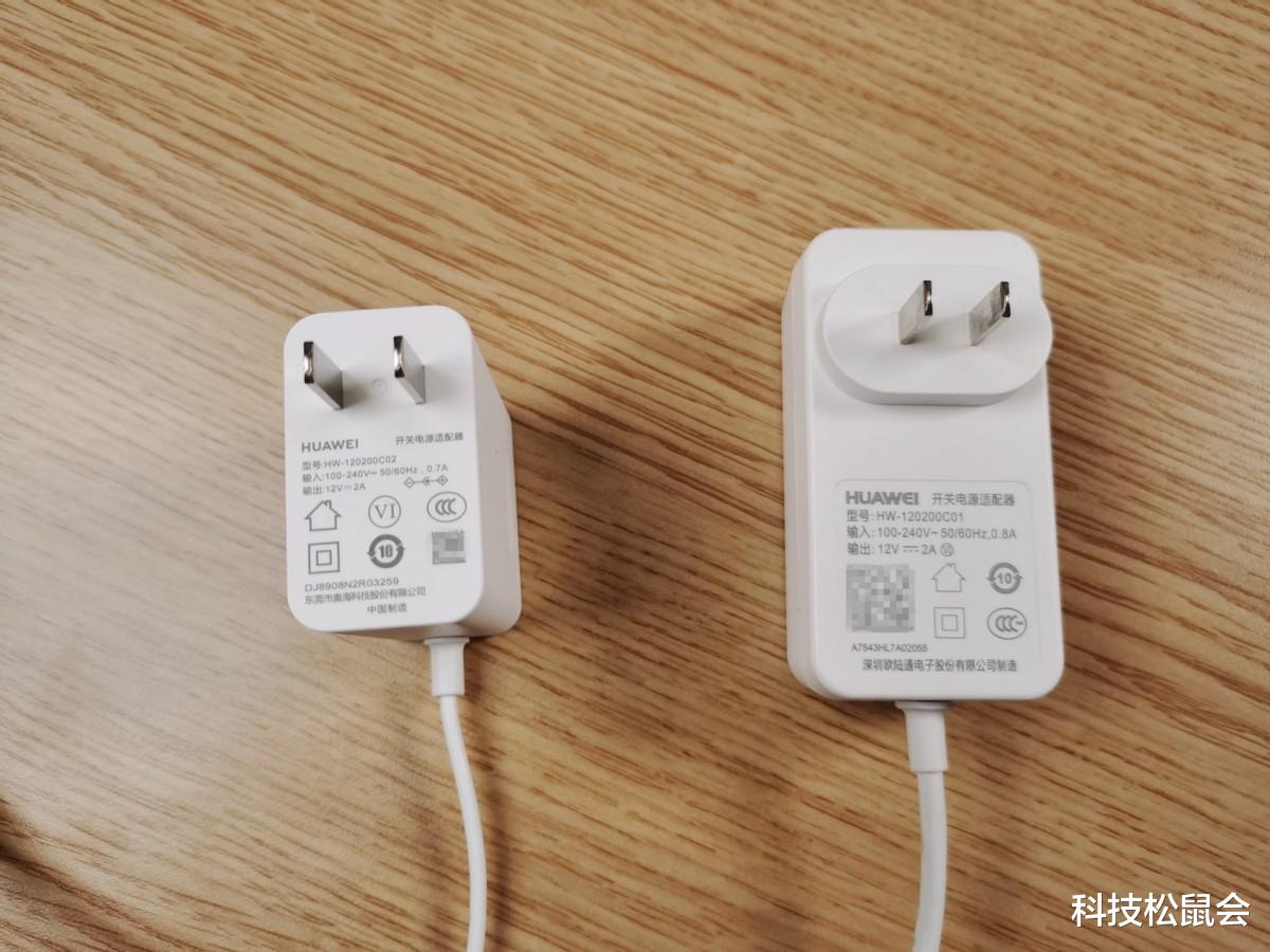 华为|AX6对比AX3Pro实测,华为最强单体路由2年后上新,有哪些升级?