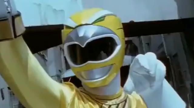 佐良娜|一拳超人重制版追加三大离谱设定未成年的饿狼要成二代银色獠牙