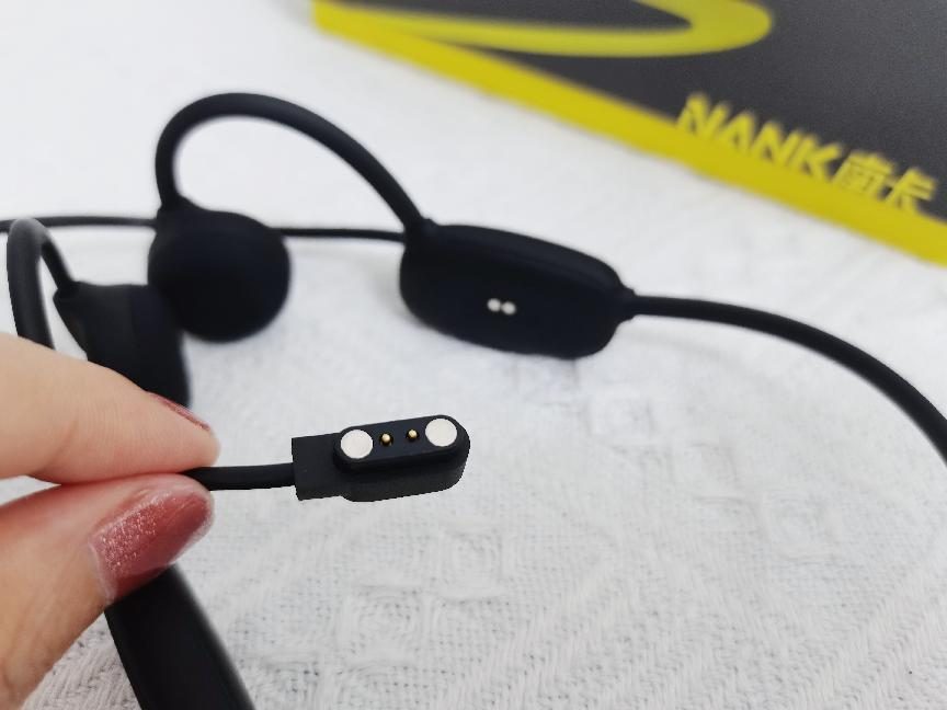 英特尔|南卡骨传导耳机Runner Comm:可调式高清麦克风,通话清晰度再升级!