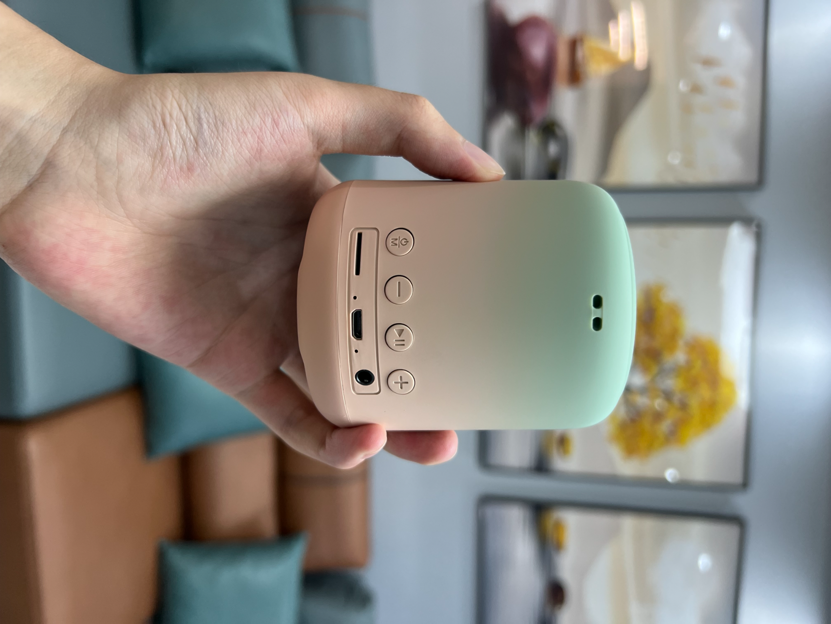 无线蓝牙音箱|王心凌同款全能小钢炮—Sanag塞那X6S 渐变色无线蓝牙音箱体验