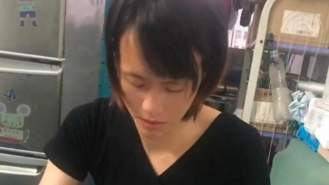 深圳市|深圳：“热心人”把流浪女打扮性感暴露去上班，女子：有人想摸我