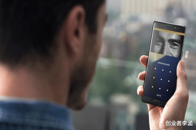 |很好奇有钱人用的手机和我们普通工薪阶级有啥区别？