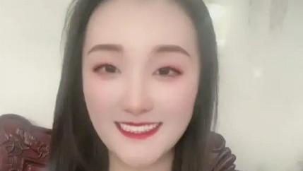 陈亚男|又作妖？陈亚男发拖地视频，疑似内涵朱小伟未婚妻，网友：没下限