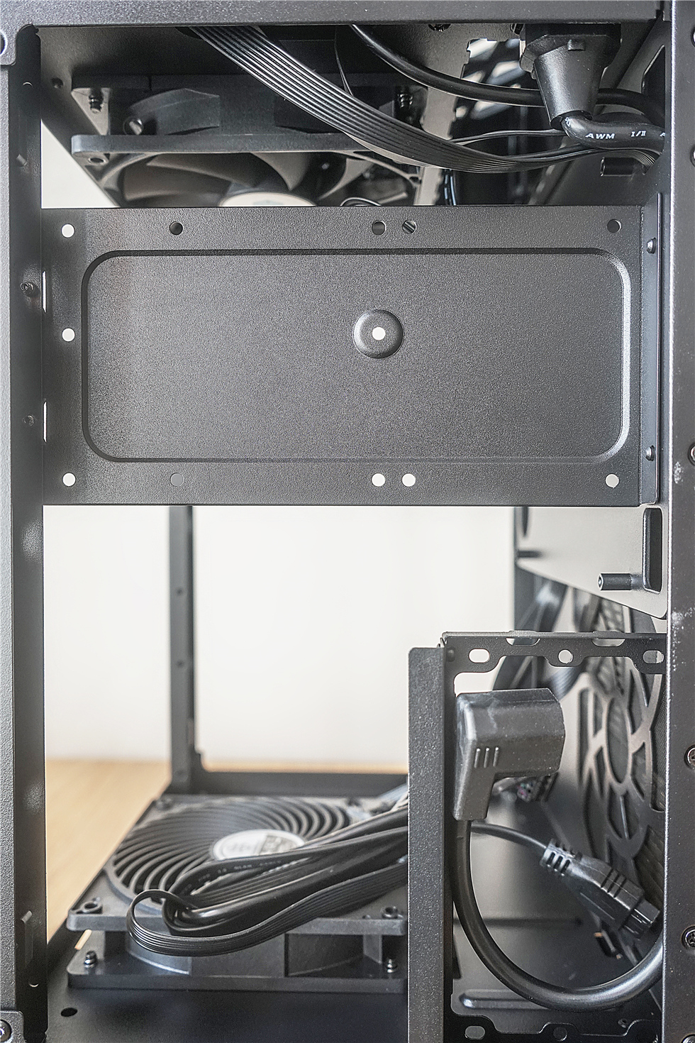 影驰|12600K+ROG Z690i+影驰3060+银欣LD03 ITX机箱装机记