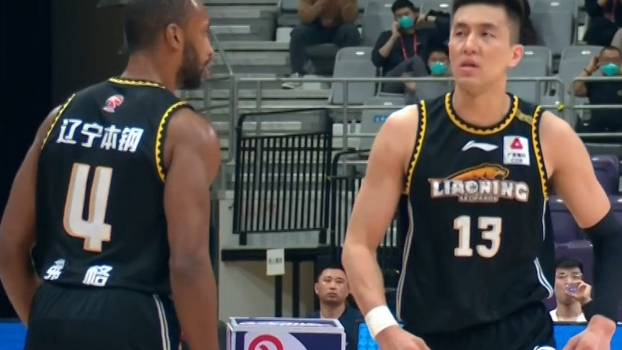辽宁男篮|91分24板15助！辽宁杀回第一，超级五巨头首次合体，杨鸣出口恶气