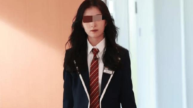 大S|20岁女网红被曝“知三当三”，一次10万？露骨记录曝出，网友：太震撼