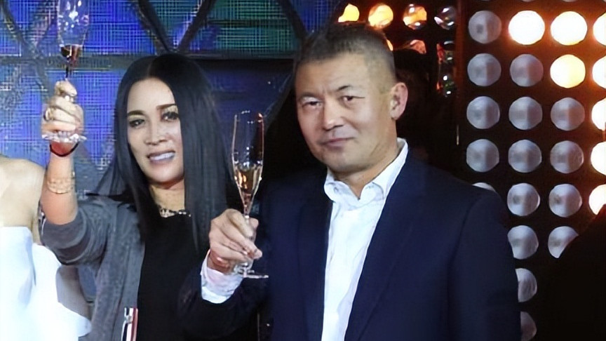 那英|孟桐：对那英一见钟情，顶着非议不离不弃，对继子视如己出，精彩