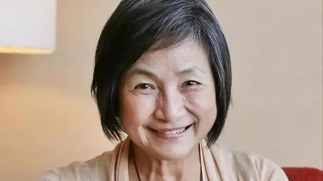 电影|“红极一时的女打星”生存现状：有人丈夫坐牢，有人已经无戏可拍