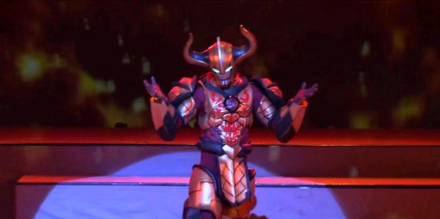 舞台剧|特利迦舞台剧第四场：两代黑暗巨人展开大战，赛迦被小金牛击退？