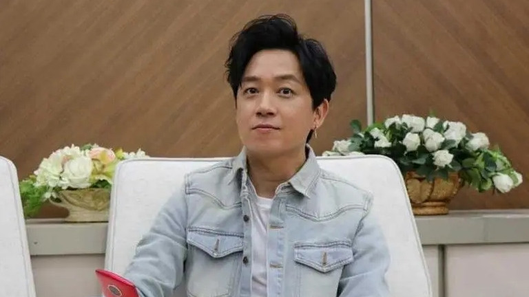 潘粤明又被网友催减肥了，毕竟是公众人物，过年过节也不能胡吃海喝