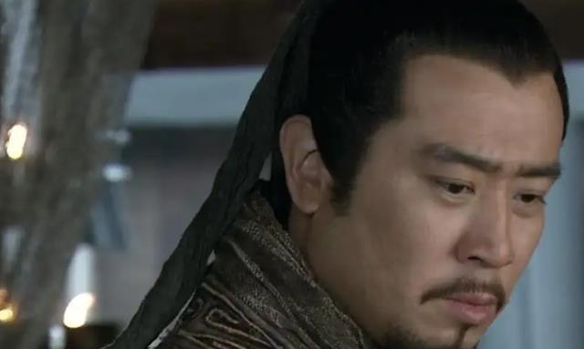 同样是演刘备, 孙彦军和于和伟相比, 谁更符合原著形象?