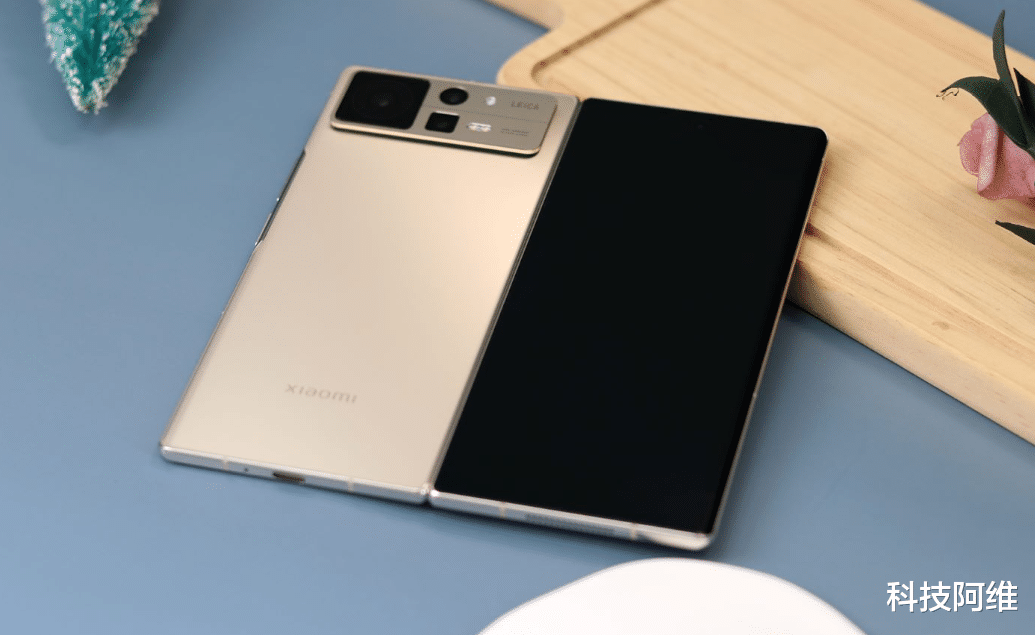 小米科技|售价13999元却供不应求，12GB+1TB，三天后再开卖抢到就是赚到