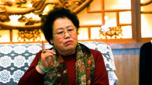 国籍|陈丽华与“唐僧”迟重瑞：相守30年，但家中规矩多得让人望而生畏