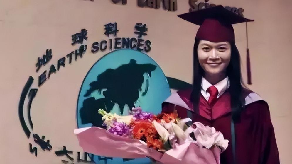 华为|她曾是环球小姐，拒绝华为百万年薪，如今成为我国首位女舰长