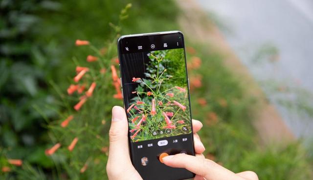 OPPO|OPPOFindX6不再是秘密，2亿像素+骁龙8Gen2，硬核堆料很猛