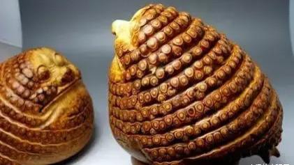 文玩|又一种恶心文玩出现了，据说带屎越多越值钱！