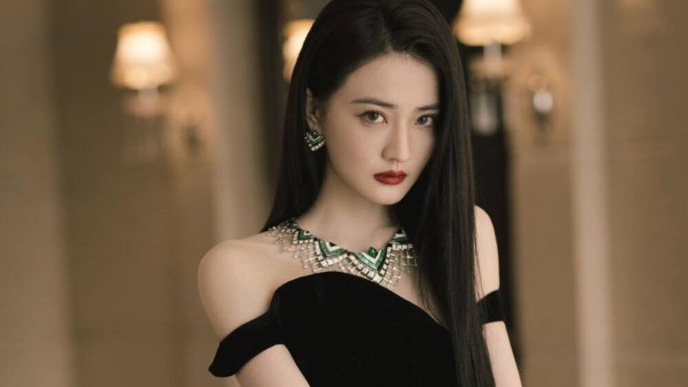 谭松韵|“内娱白富美”徐璐：杨幂最嫉妒的女艺人，年仅20坐拥上亿身价