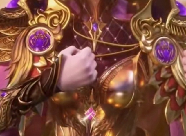 比比东|斗罗:比比东切换暗金套装后,放大肩甲部分,原来是两个大蜘蛛