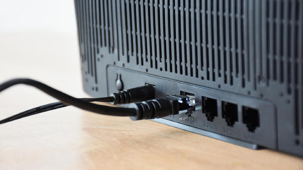 路由器|飞邑AX3000无线路由器：立式结构，硬核性能