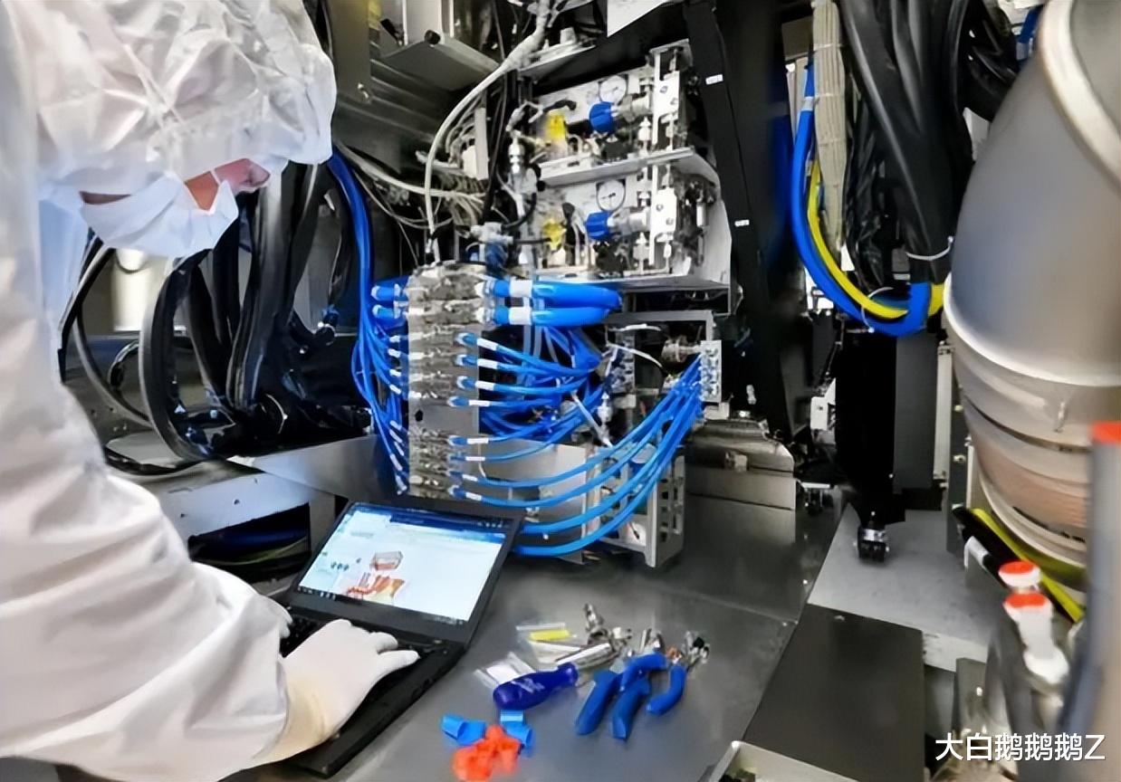 华为|减少被西方“卡脖子”现象，我国决定替换国产PC，网友：太明智