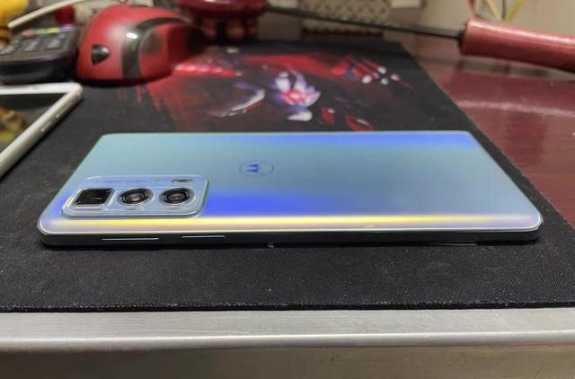 华为Nova|友商搅局千元机市场，骁龙870+12+256GB仅1599元，还有50倍变焦