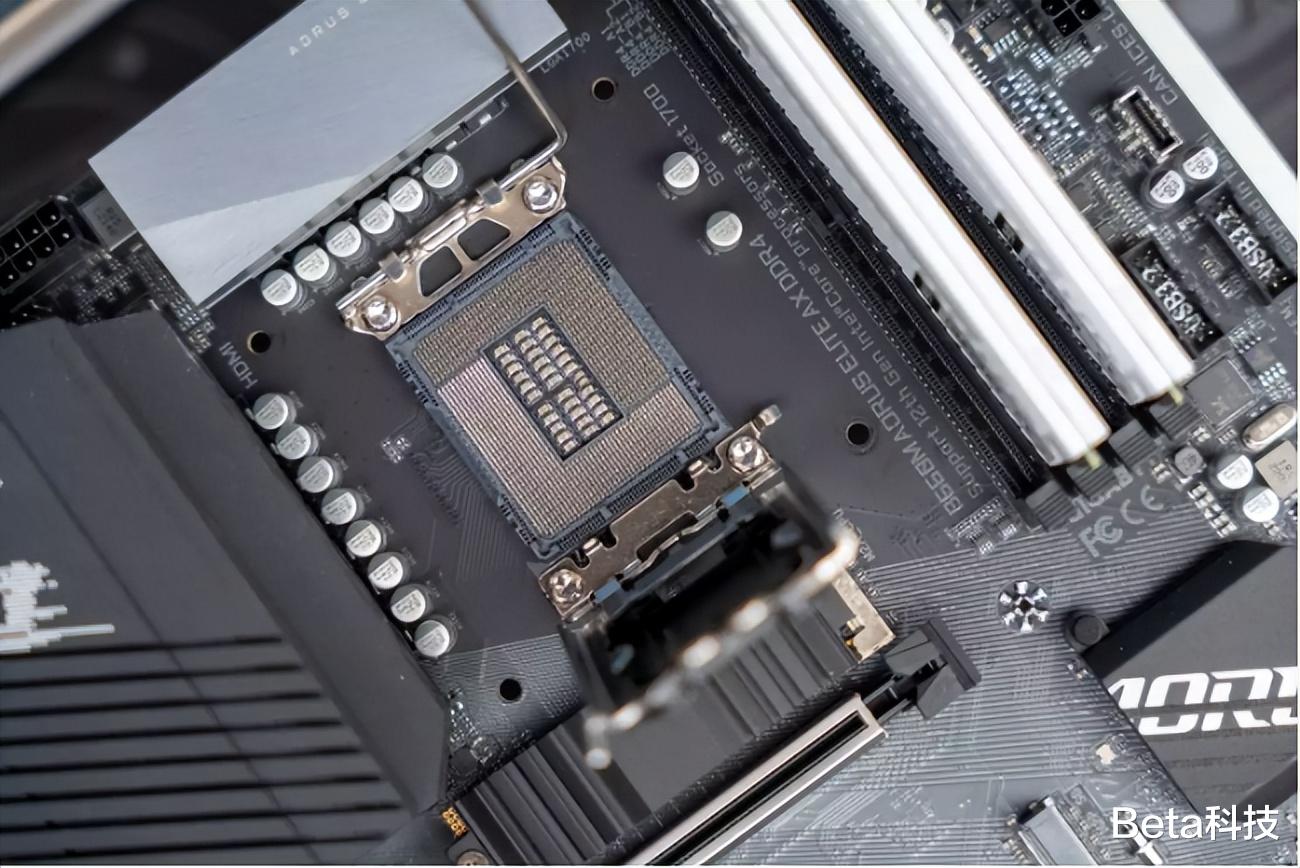 B660M装机评测，特供版12490F性能够劲儿，价格很实惠