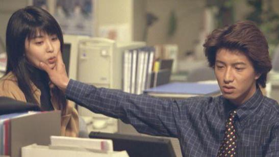 穿衣搭配|45岁的松隆子越来越时髦了，从首饰到搭配，凭优雅穿搭登上热搜