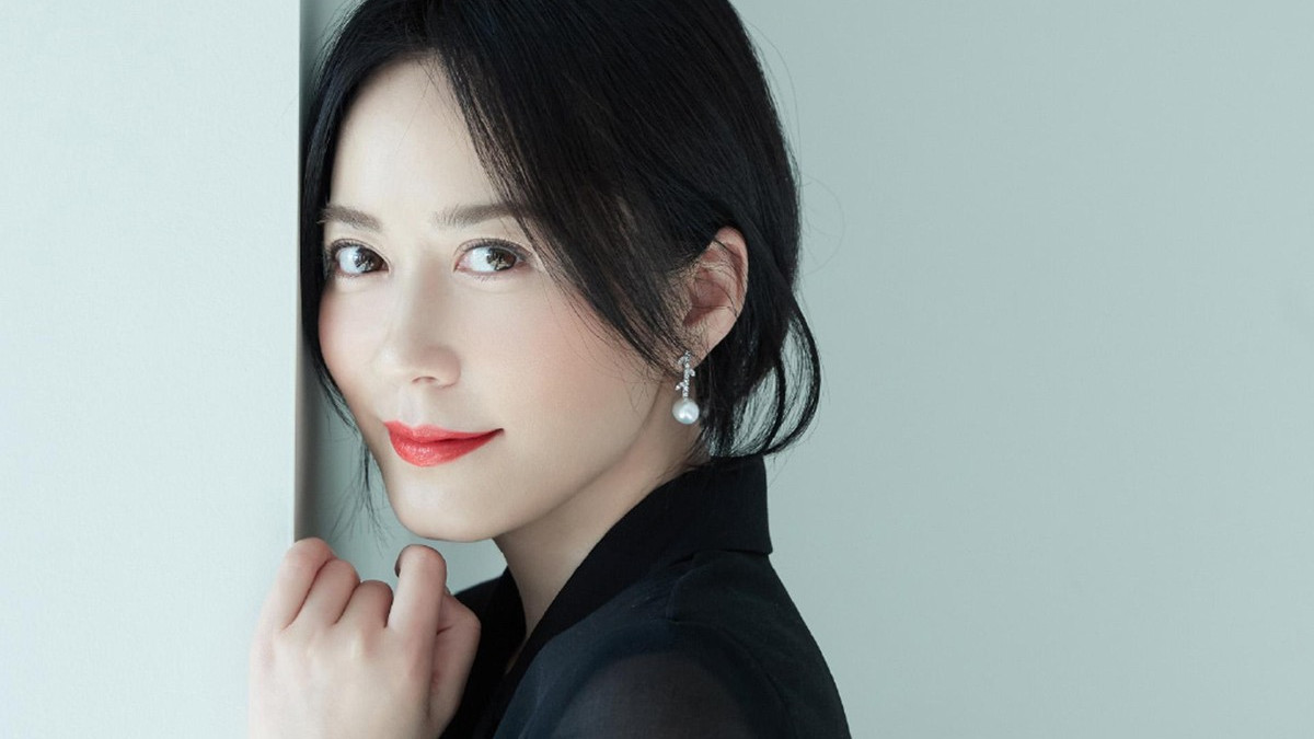 李嘉欣|不整容、不动脸，从小美到老的女星，我只服这10位，个个颜值逆天