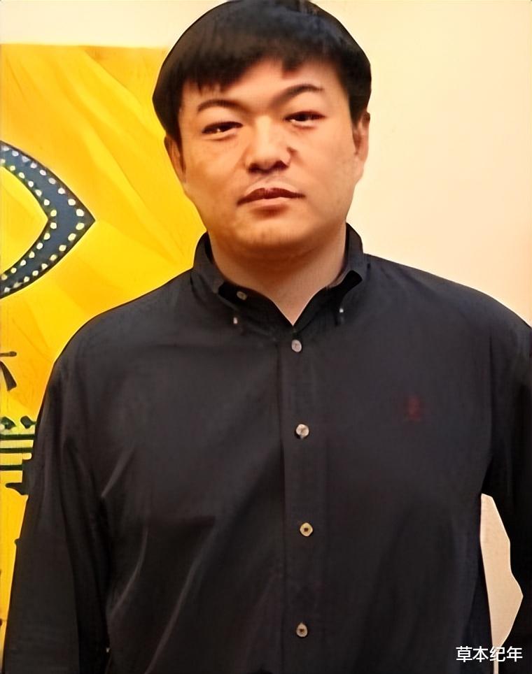 在此后的几年时间里，他除了继续和安战军导演保持密切合作，推出了《看