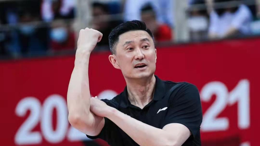 阿尔维斯|CCTV5+直播！广东男篮冲积分榜前5，杜锋生涯篮板球排名或被反超