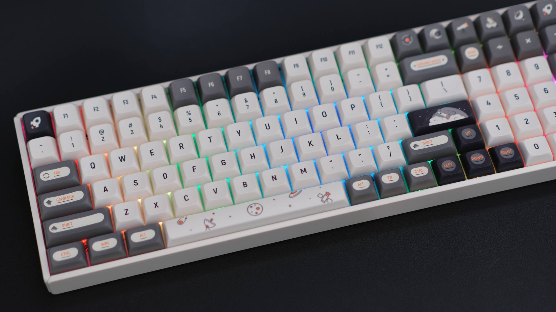 微软|颜控的满意之选,IQUNIX F97 漫游指南 机械键盘