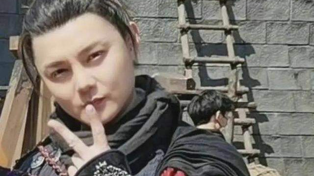 尹正 尹正剧组照曝光，被吐槽减肥失败成“照骗”，本人发文回应求放过