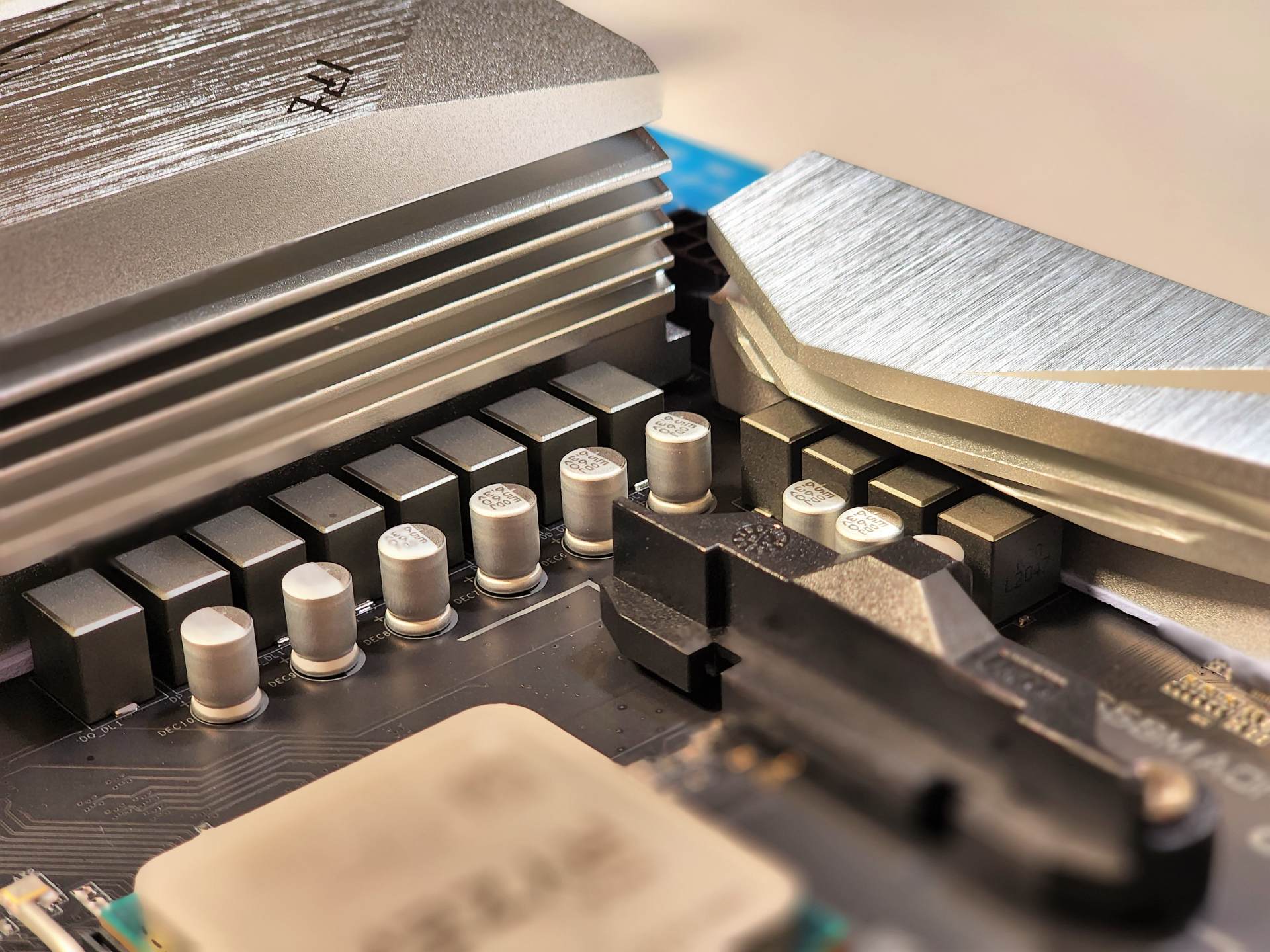 iPad|我的桌面MINI电脑 I7+3070 乔斯伯D30装机体验