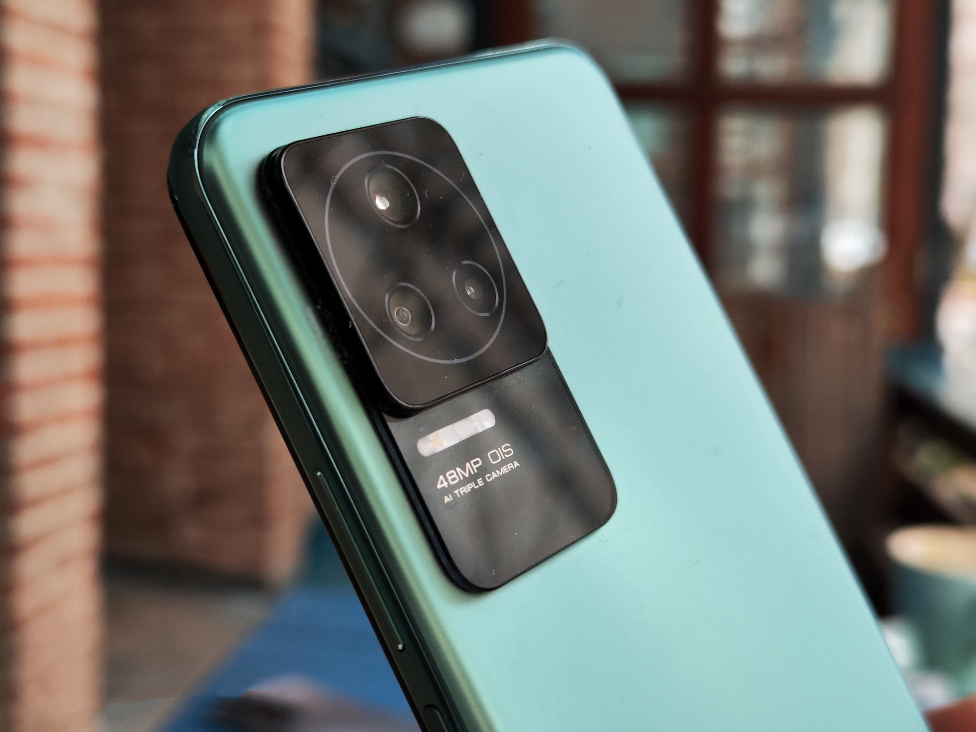 荣耀|?2K档价位手机热销榜出炉:荣耀60升至第2,榜首意料之中