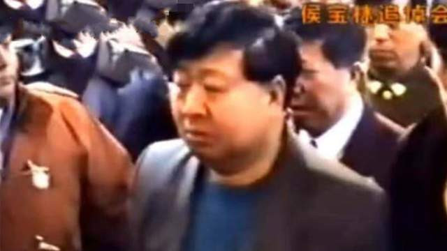马季|马岐曝马季大闹侯宝林葬礼，对师兄弟指手画脚，大师兄敢怒不敢言