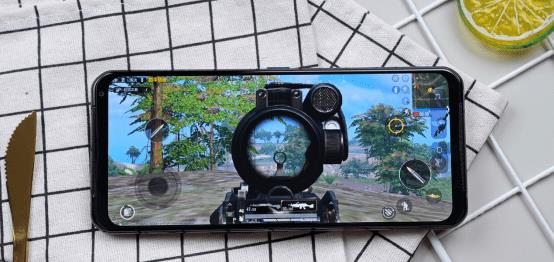 联想|还有多少人买联想?现在16G+256G降至3999,下单吗?