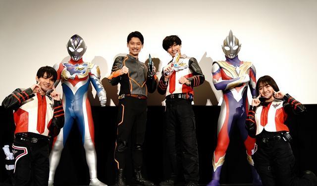 acgn漫评|德凯与特利迦奥特曼交接现场德凯正面造型被槽特利迦三人组回归