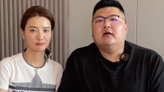 |网红猴哥婚礼延期，与妻子携手道歉，网友：又是剧本