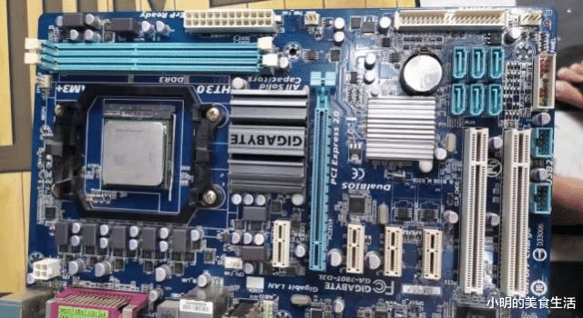 Win10|电脑系统不是乱装的，装Win7还是装Win10？是看CPU还是看主板？