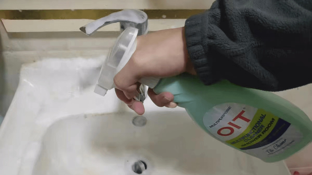 水龙头水垢水渍的清除方法