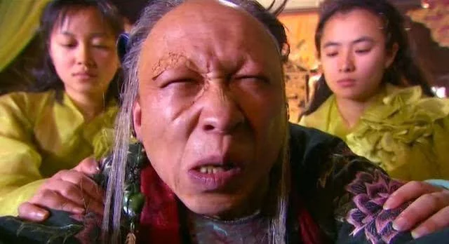 “裘千尺”女儿颜值曝光，本以为会很丑，网友：心动的感觉