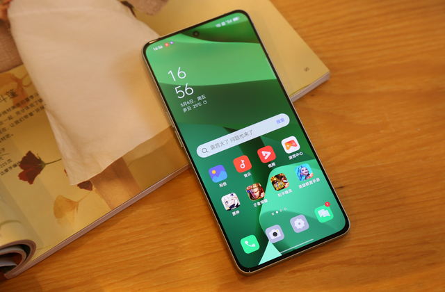 iPhone|超高颜值+强劲性能+3k档真香价！Reno8 Pro+学生党可以闭眼入