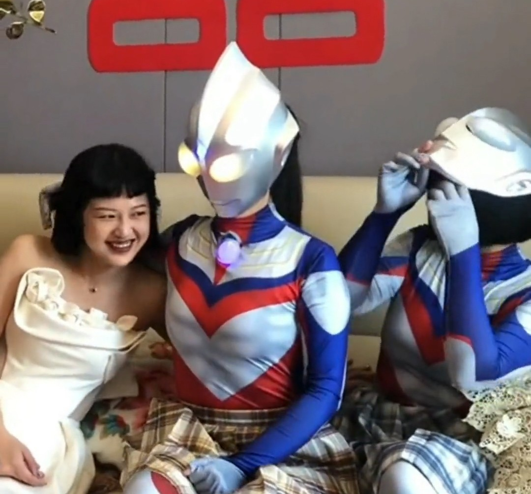 acgn漫评|“最强伴娘团”亮瞎了我的眼！