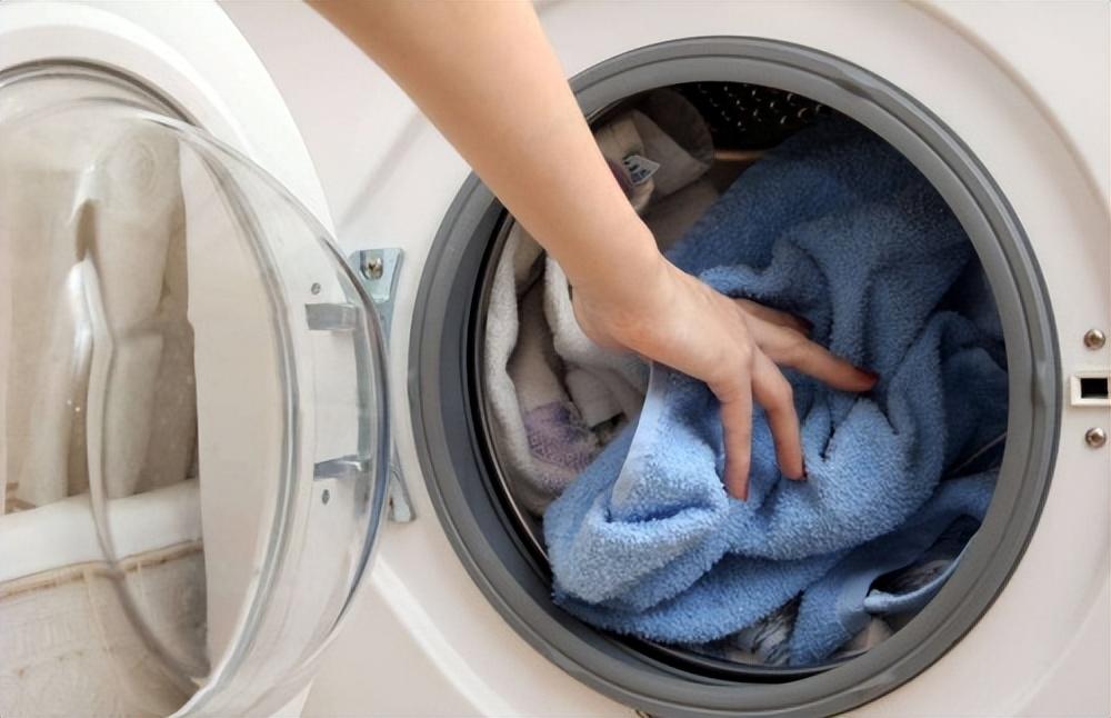 |吸色片到底是洗衣“神器”还是智商税？用了半年，谈谈我的感受