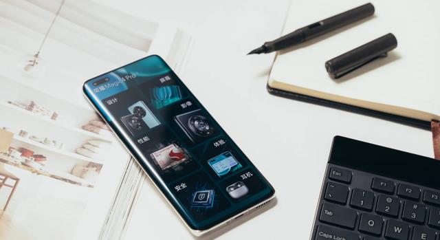 荣耀magic|格局远大，荣耀Magic5Pro启用18G+1TB存储，七千出头有人买吗？