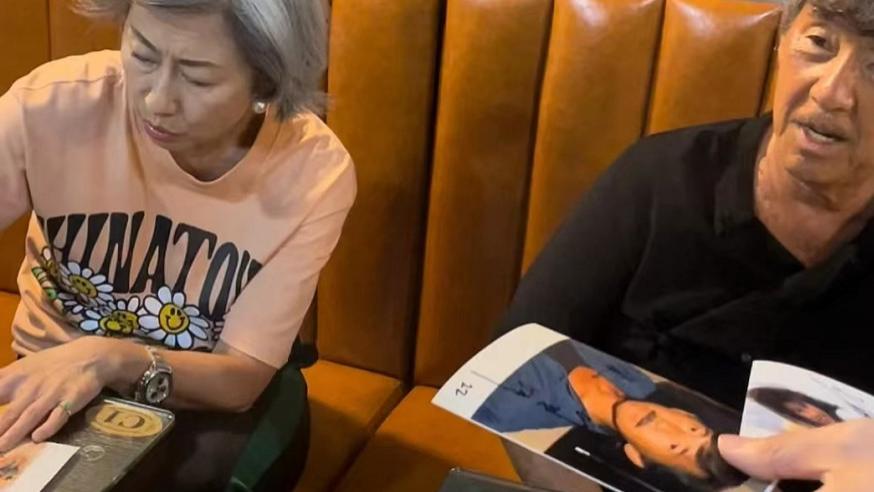 林子祥|?网友广州偶遇林子祥叶倩文，夫妻互相搀扶上楼梯，为粉丝签名合影互动毫无架子！