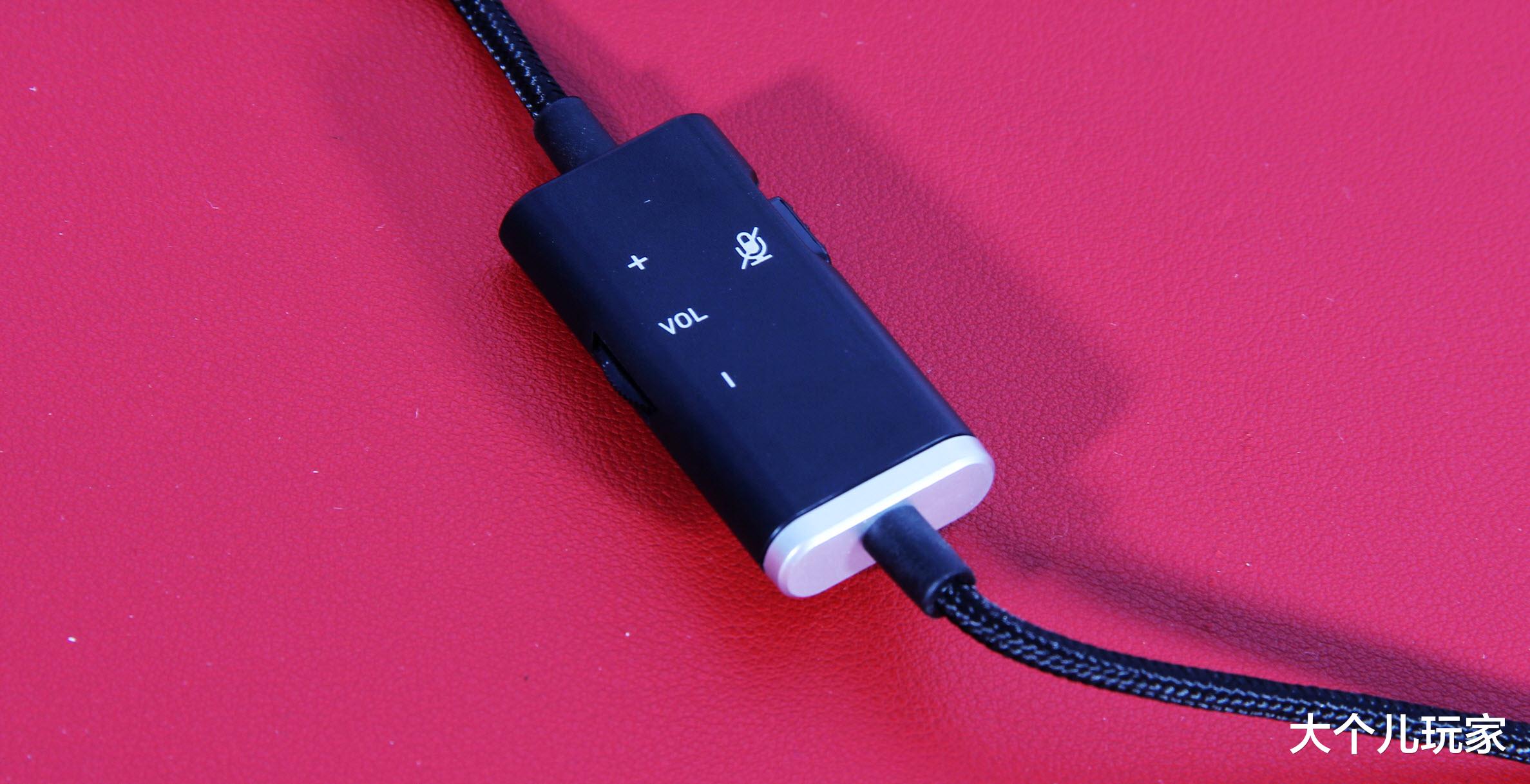 小米科技|3.5mm真香！微星新款头戴式耳机实现更多用途