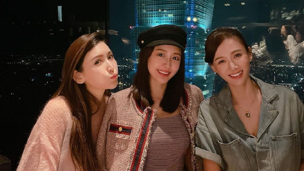 甘比|富婆聚会日，甘比与钟楚红郑秀文外出，钱帅君和陈乔恩共进晚餐