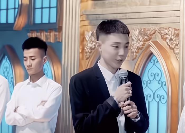 孙菲菲|刘叉叉与吴迪合体，高迪被激怒，发文宣布断交，承认当初惹恼辛巴