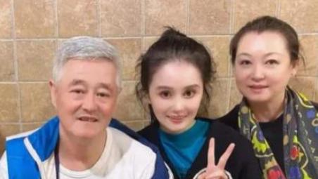 赵本山|网传球球让赵本山解散本山传媒，解除师生关系，徒弟行为令其寒心